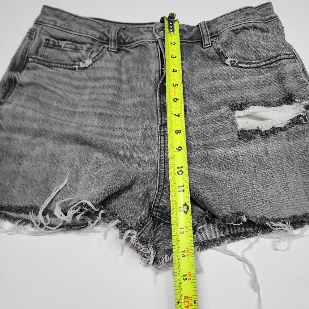 American Eagle Shorts Grey Faded Black Denim Highrise Mini frayed Hem Raw Edge - Picture 5 of 7